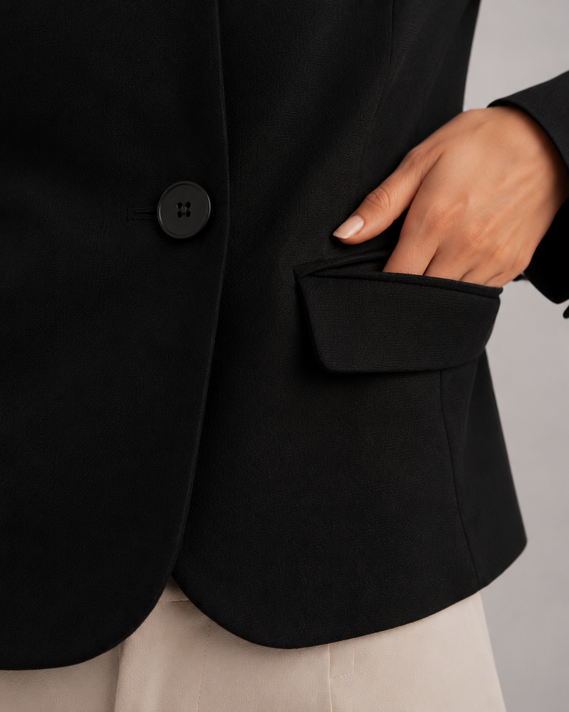 Noir Elan Cropped Jacket